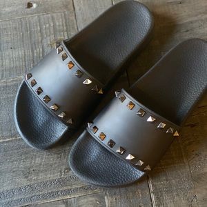 Valentino garavani slides